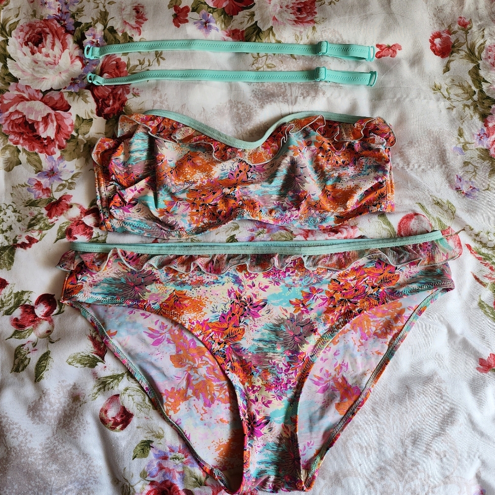 Floral Bandeau Bikini Set with Straps